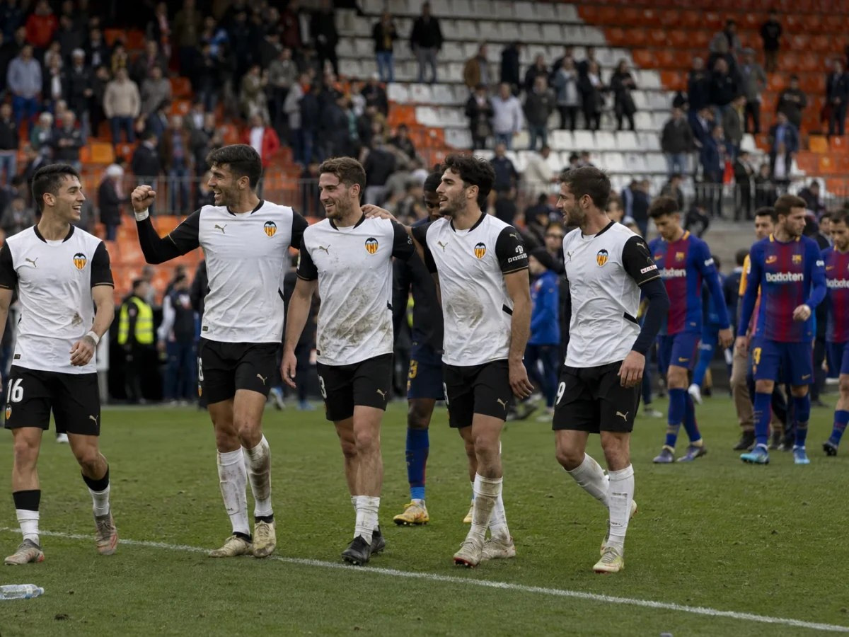 Barcelona knuste Valencia og befestet tabelltoppen