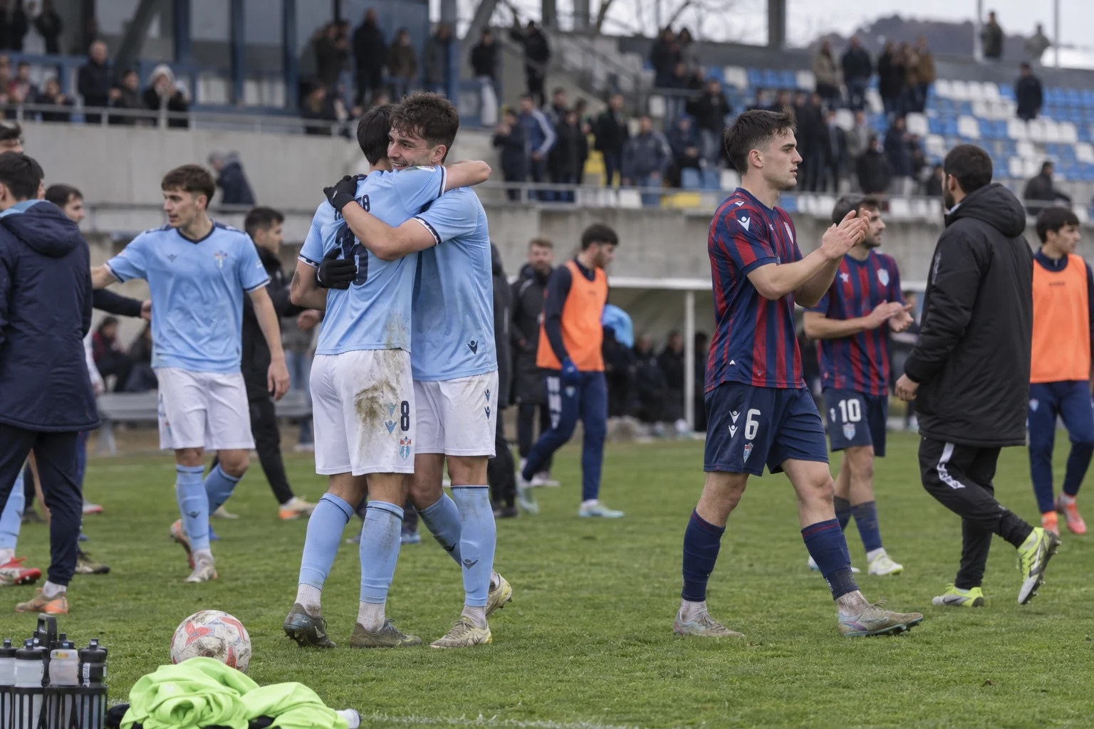 Eibar er nærmeste utfordrer til Castellón etter storseier